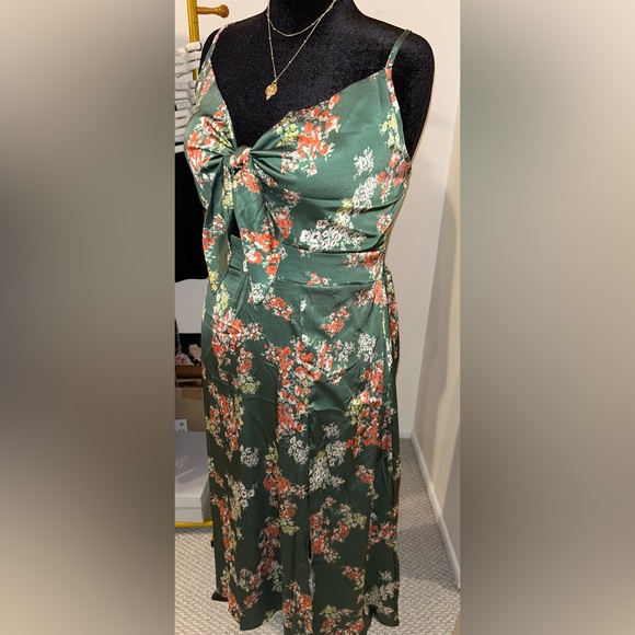 Women Spaghetti Strap Midi Satin Dresses Tie Front, Split Hollow Dress Green XL - Picture 4 of 9